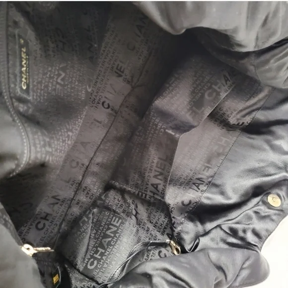 Chanel Large CC Hobo Bag Black and Gold Chain - Picture 13 of 15